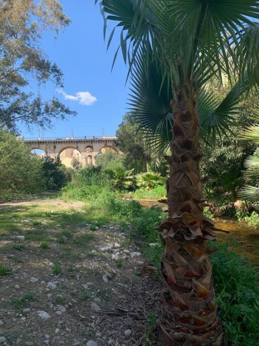 Preciosa Casa En Vilajoyosa Con Vistas Al Mar En Las Casas Colgantes Del Casco Antiguo 比利亚霍约萨 外观 照片