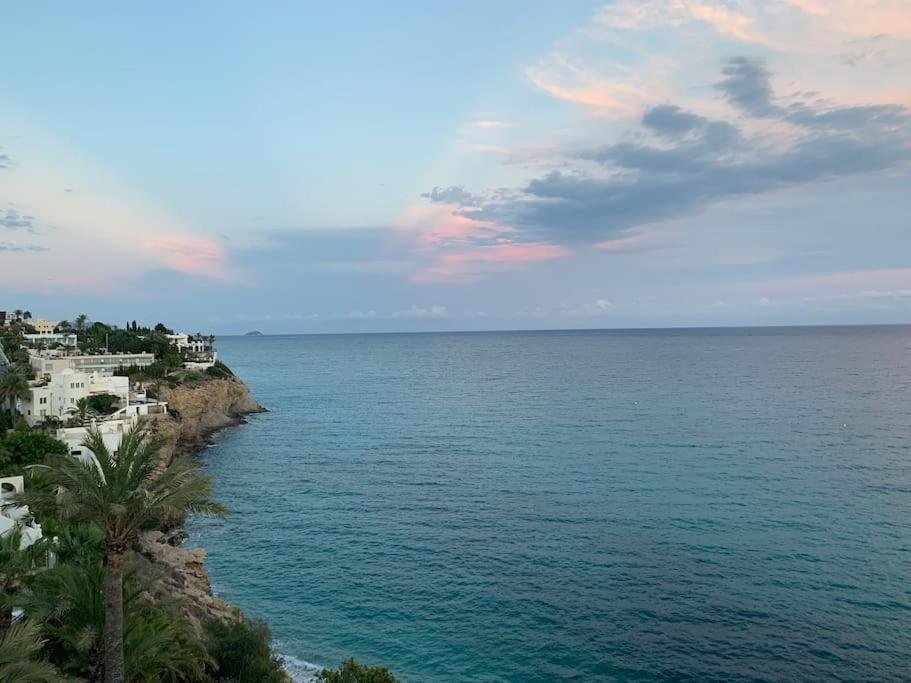 Preciosa Casa En Vilajoyosa Con Vistas Al Mar En Las Casas Colgantes Del Casco Antiguo 比利亚霍约萨 外观 照片
